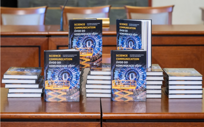 Matfyz Press publishes first Czech ‘handbook’ on science communication