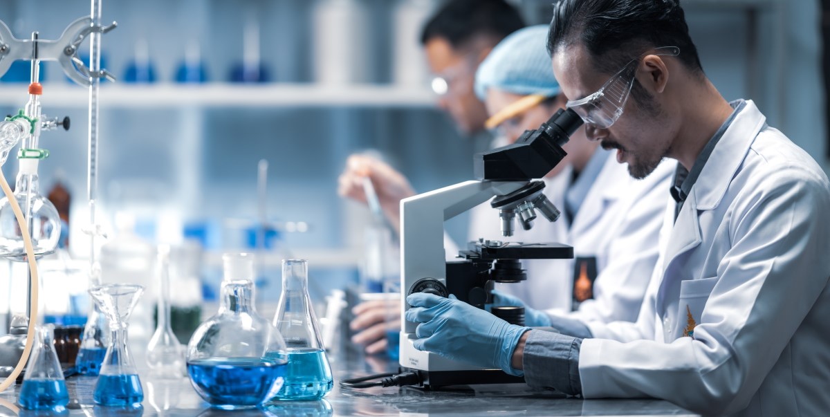 Study at the University of Chemistry and Technology