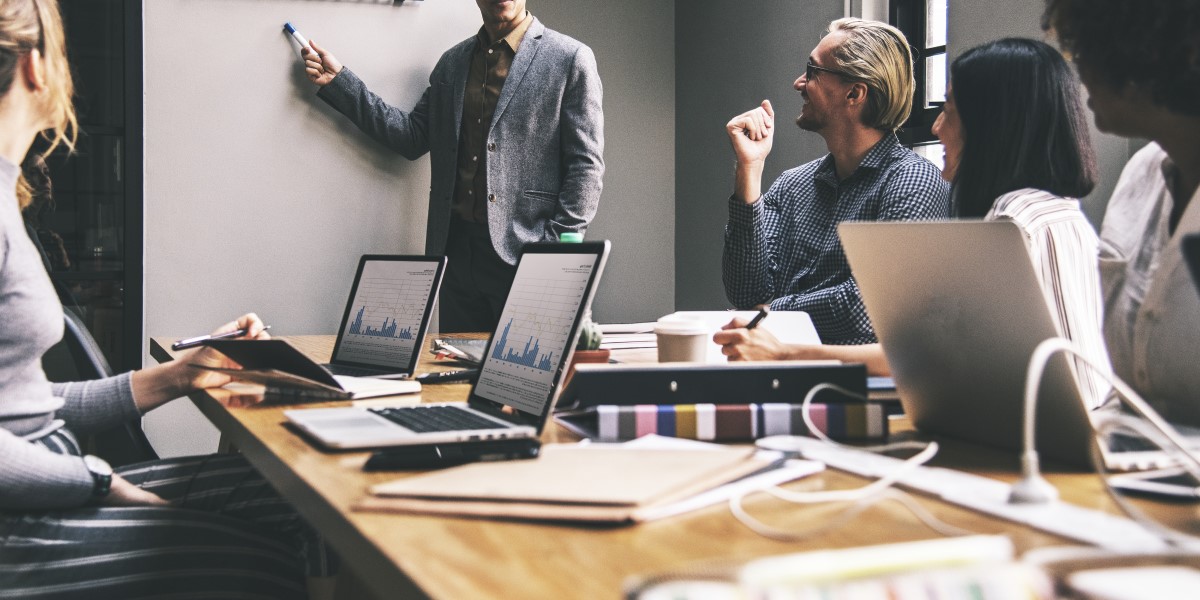 study economics and business